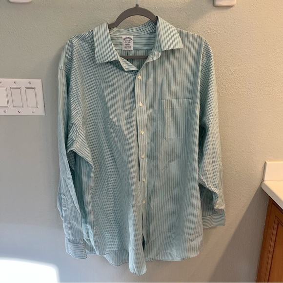 Brooks Brothers Other - Men’s brooks brothers green and blue striped button down shirt